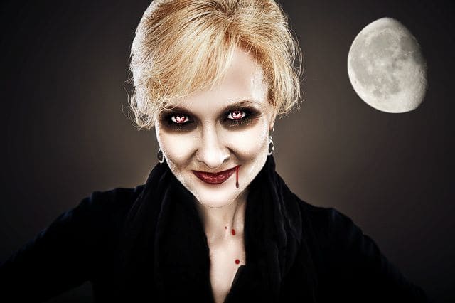 I wanted to turn this lovely lady into a vampire. Here is how it turned out. Not bad, huh? Theme: Vampires (Alabaster Skin, Dark Shadows, Evil Eye Color, Blood Drops, Blood Splatters, Nosferatu Dawn, Moon).