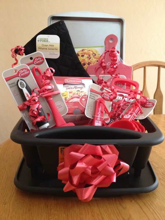 60+ Romantic DIY Valentines Gift Basket Ideas That Shows Your Love