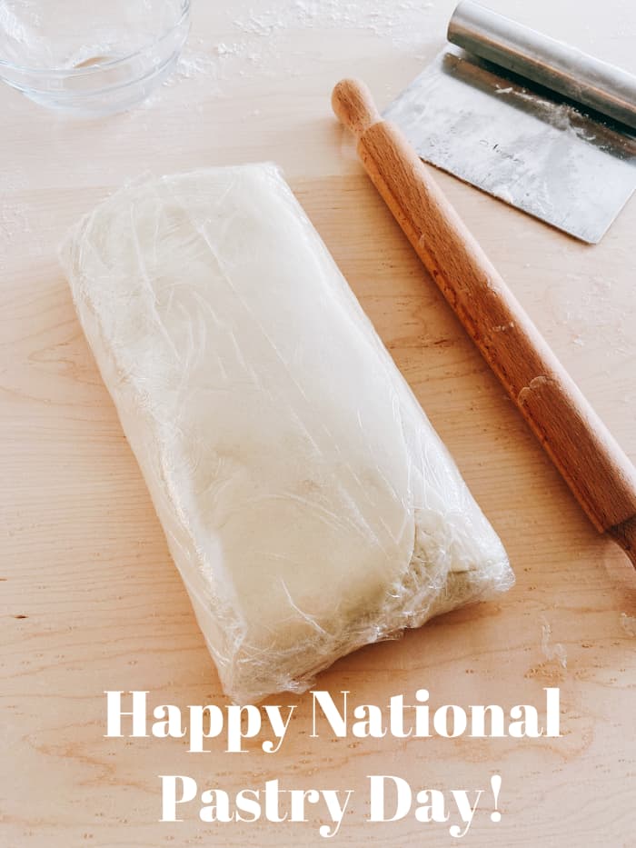 National Pastry Day is celebrated on December 9th. Let's make homemade pastries and enjoy them with family and friends!