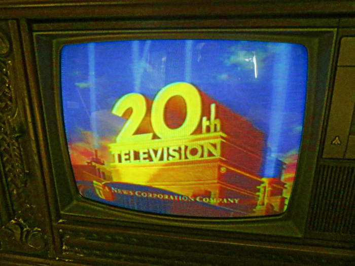 The Yellows are Awesome, and the Blues are Rich on the Quasar Color Console Television Model WL9439SP