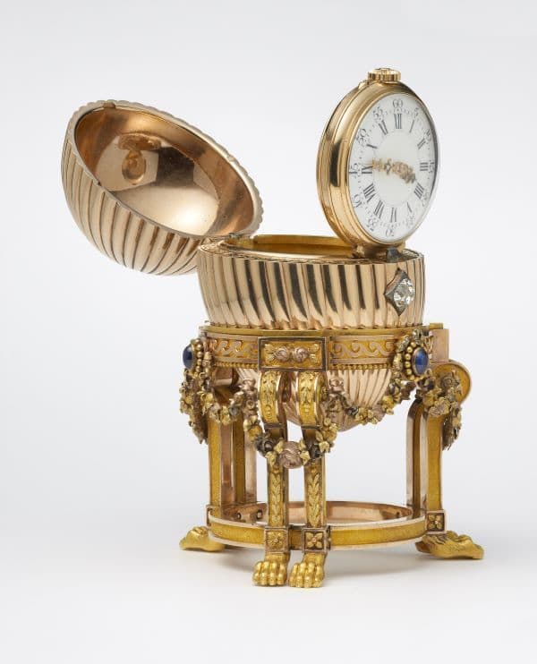 Third Imperial Egg, 1886–7. Private collection. Used with permission from V&A Museum. All rights reserved