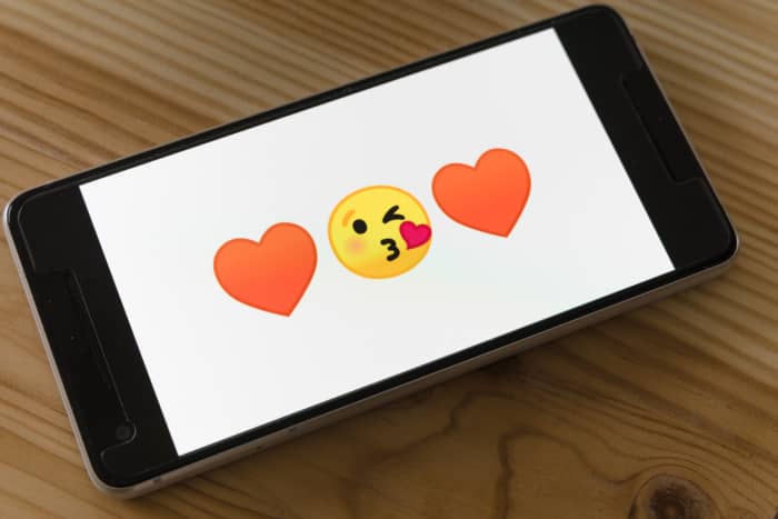 Online dating has completely revolutionized the dating world. Of course, it's also brought along its own complications as well.