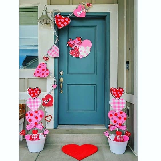 65 Romantic Valentines Day Porch Decor Ideas To Welcome Love To Your