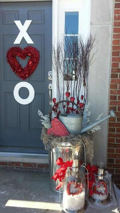 65+ Romantic Valentines Day Porch Decor Ideas to Welcome Love to Your ...