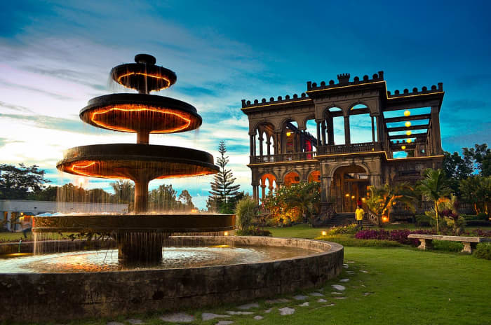 The mansion, built by a sugar baron for his baroness, offers much more than its neo-Romanesque pillars and breathtaking beauty.