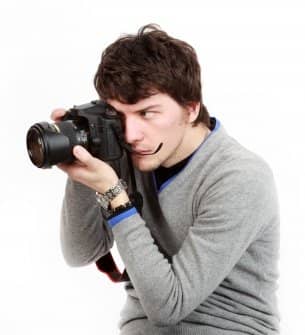 Interest based hobby classes are a great way to meet people who share similar likes and dislikes. For example, if you are a shutterbug, join a photography class to meet guys who also share your passion for photography.