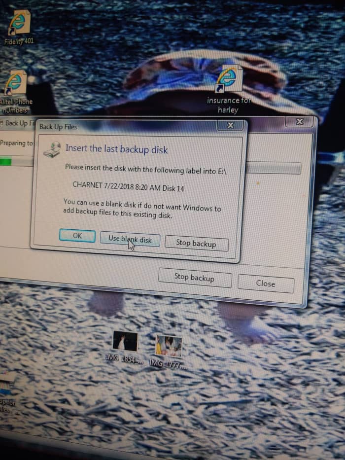 Since I don't have a ready backup disk I will insert a new DVDR disk that isn't formatted. Of course, I get a new prompt.