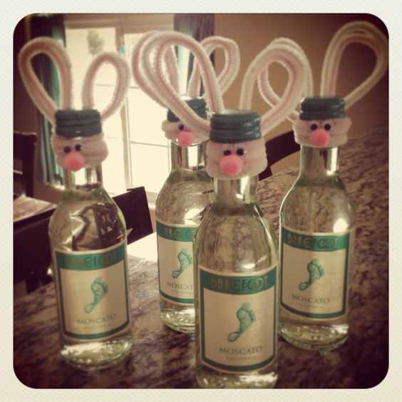 60+ Easy DIY Adult Easter Basket Ideas (Eggstra Special!) Holidappy