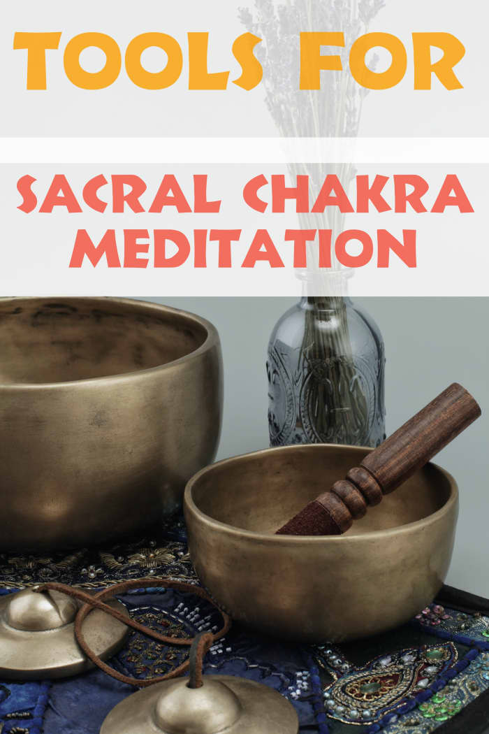 Tools for a sacral chakra meditation should soothe the senses and encourage creativity. Bring orange objects into your meditation space. Creative projects like Tibetan singing bowls and paint can help you to let go of mental blocks.