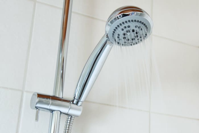 How to Switch Out Wall-Mounted and Handheld Showerheads - Dengarden