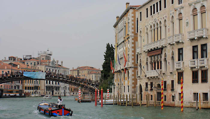 The Palazzio Cavalli Franchetti and the two buildings which make up the Palazzio Barbaro complex. In the background is Ponte Dell' Academia