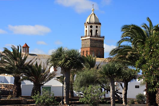 The Church of Nuestra Señora de Guadalupe in Teguise is said to be the oldest on the island, dating back to the 16th century, though much renovated since