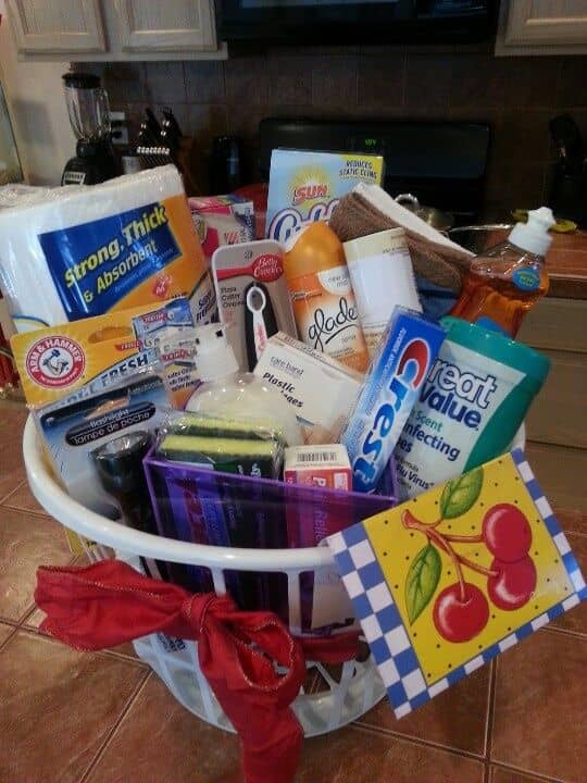 35+ Dollar Store Mothers Day Gift Basket Ideas that will Melt her Heart ...