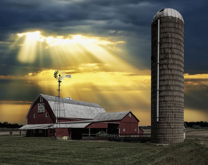 Ohio still has some farmland and the world's largest Amish community, all of which provide impressive and even delicious products for gifts and everyday use.