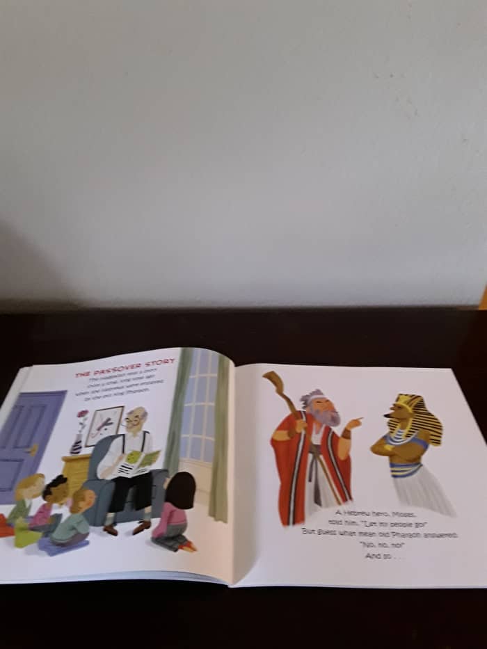 The history of Passover is read by Grandpa