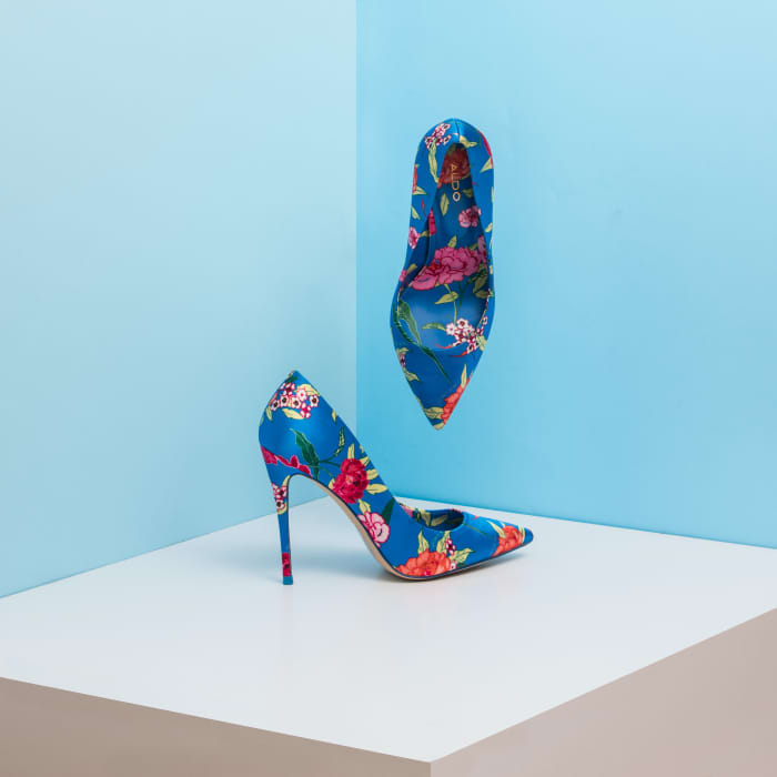 Gemini shoes should have a wow factor to them. There is something about them that catches your eye whether they make the outfit or act as a base.