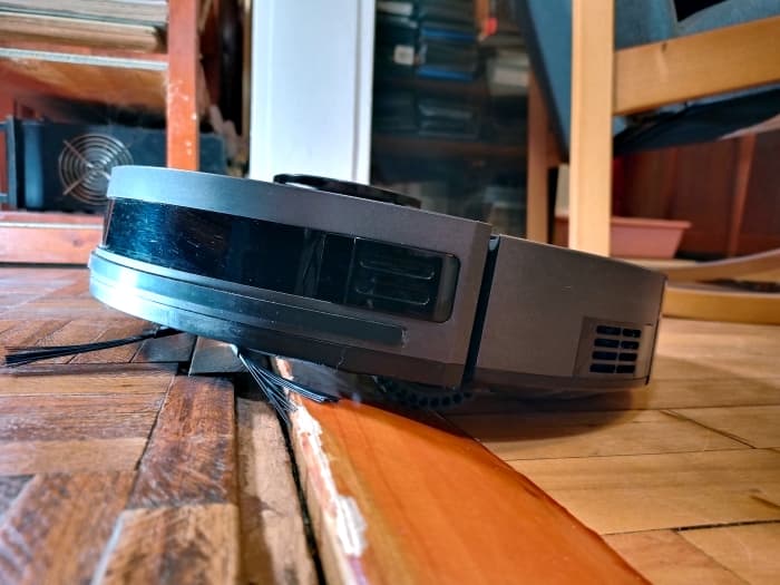 The A10 can traverse the steep ramp between my slightly sunken dining room and the living room