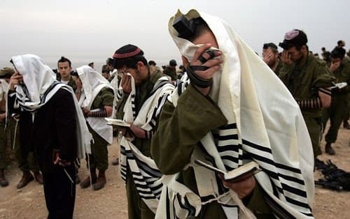 The Shema is recited when reading the Torah on Sabbaths and Festivals and at the end of festivals, where Jews believe to reach the level of angels. Tefellin is worn to show God is close to the heart of the Jew.