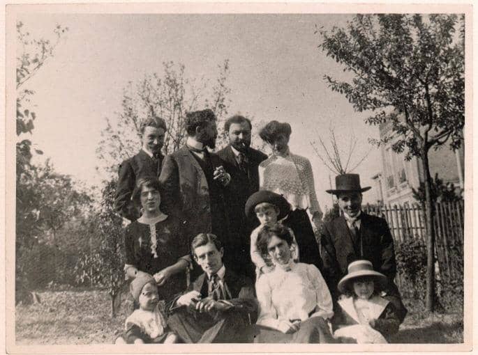 Paul Sordes, the Artist: First man on the left in the third row.
