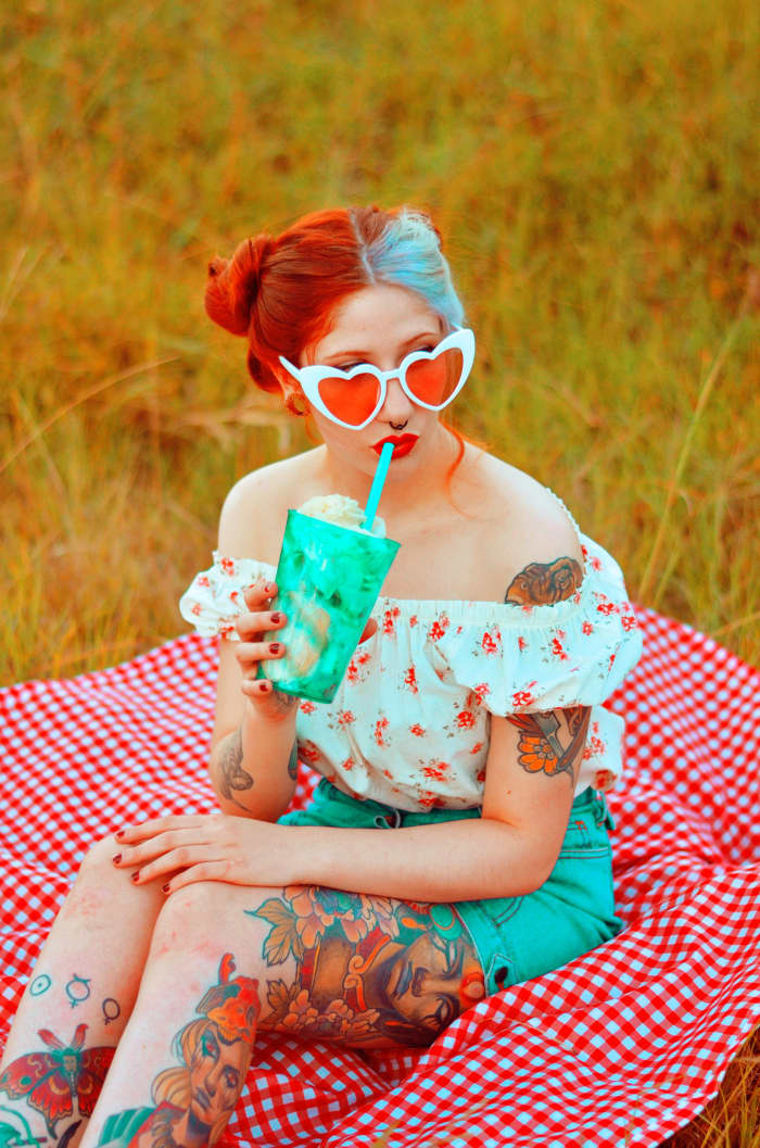 Libras embrace patterns, especially heart shapes. Teal is another color besides pink that Libras can rock. They're also open to patterns like floral and cute animals. Libras like to use contrasting colors and to bring them into balance.