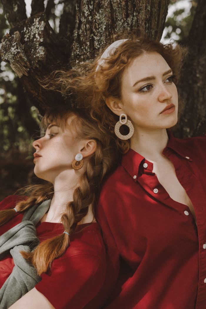 Your hair needs to make a statement. Put it in braids or add a headband. Big earrings have Aries vibes.