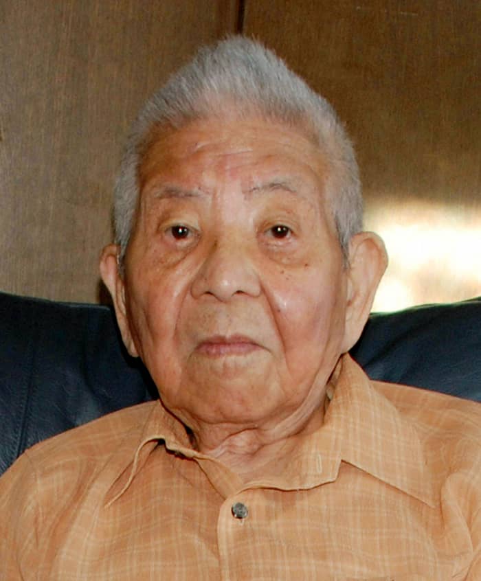 This picture taken on August 2, 2008 in the Japanese city of Nagasaki, western Japan shows Tsutomu Yamaguchi, who survived the US atomic bombings of both Hiroshima and Nagasaki in 1945.