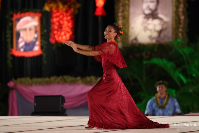 MM2021 Miss Aloha Hula 3RD PLACE & Hawaiian Language Award Makaʻala Kahikinaokalālani Victoria Perry Ke Kai O Kahiki Kumu: Laʻakea Perry