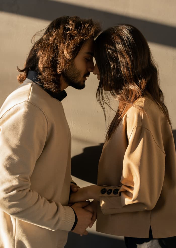 Perfect Leo & Libra dates: (1) bike rides outside in the sunshine followed by ice cream, (2) going out dancing and having a fun, spontaneous night, (3) heading into the rustic scape for some stargazing, (4) a picnic, (5) trip to botanical gardens.