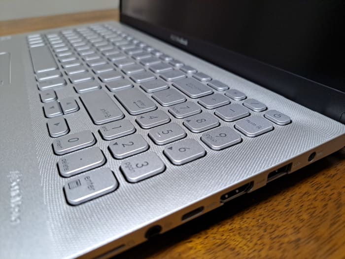 Modern styling and ultralight, this bargain laptop is perfect for students and professionals alike.