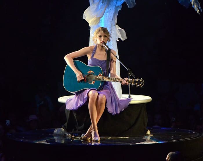 I am not going to lie; every time I see a photo of Taylor Swift I experience all sorts of irrational and murderous thoughts. I am feeling guilty for what I am feeling at this moment.