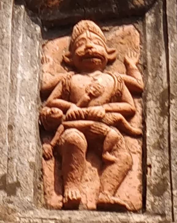 4-armed Nrisingha Deva without "Ayudha' killing Hiranyakashipu; terracotta; Narayana temple; Jaipur, Bankura