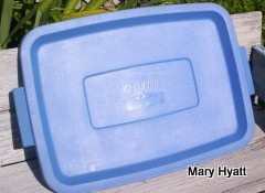 This is the top to a storage box. It is perfect to use as a base for our Easter Bunny cake.