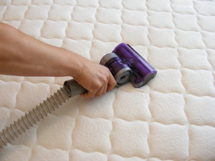 How to clean a mattress will improve your sleep quality. There's more to it than just vacuuming it every now and then. To sleep soundly at night, take these precautions to get rid of stains, dust mites, mold, and other allergens.