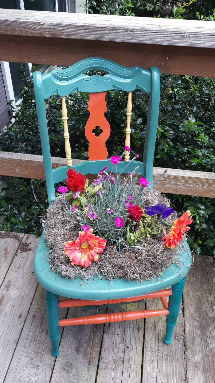 DIY Project: How to Repurpose a Vintage Chair to Hold a Garden Bouquet