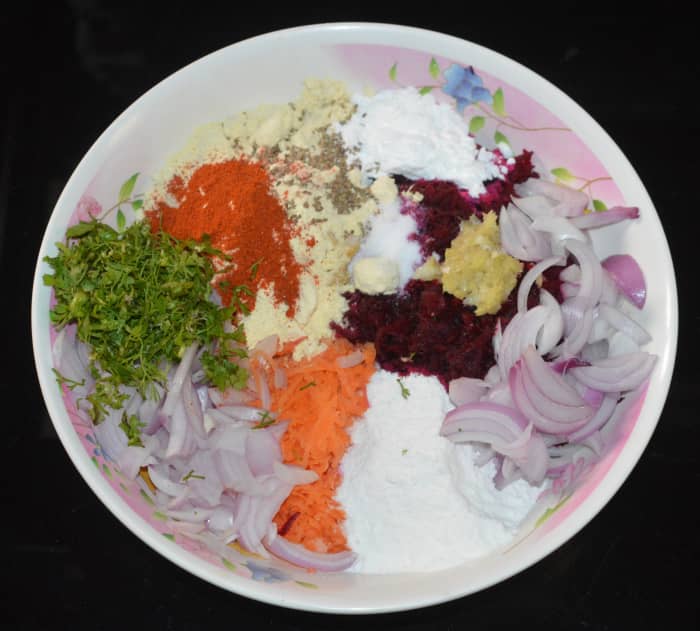 Step one: In a bowl, add all the ingredients except the oil for deep-frying. 