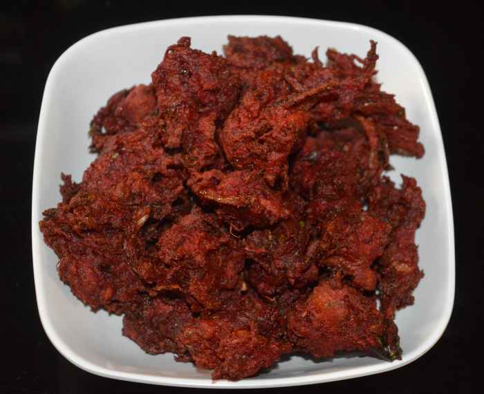 Beetroot Pakora (Beetroot Fritters)