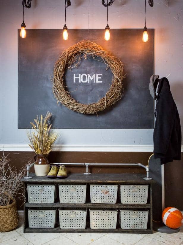 This DIY storage bench will add elegance and functionality to your entryway. The baskets are ideal for storing sneakers and other on-the-go essentials, while the seat is ideal for slipping on shoes before heading out the door.