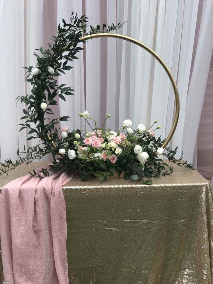 20+ Stunning DIY Floral Hoop Wedding Centerpieces that every Bride will