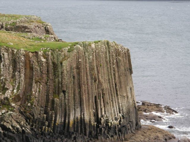 Basalt cliffs on Ulva. These are similar to the more famous ones on the Isle of Staffa.