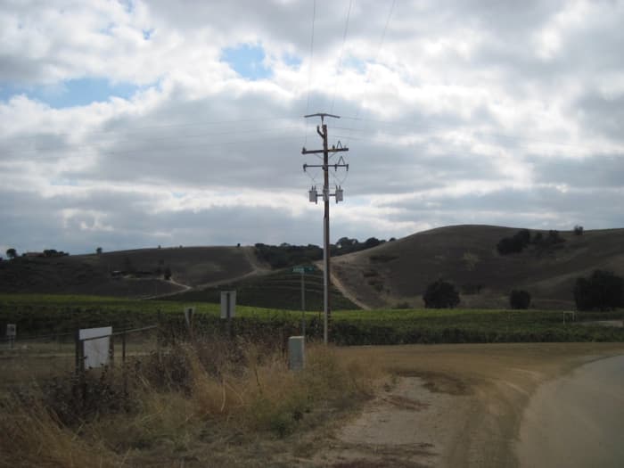 This intersection leads to the rest of Kiler Canyon Road if you follow the paved road to the right. If you go left on Arbor Rd., you will land on 46 West in a few minutes.