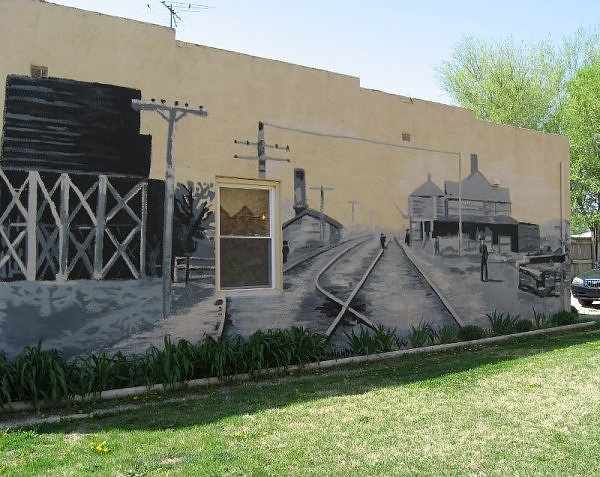 It's always fun to discover a mural in an unexpected place. This one in Whitewater, Kansas is on the side of the pizza shop.