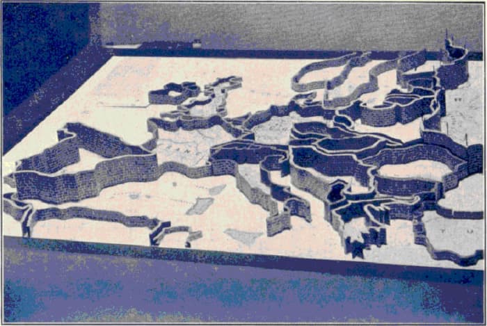 The collapse of the pre-war liberal trading regime resulted in protectionism and tariff wars during the interwar. A critical component of Franco-German reconciliation and pan-Europeanism in the era would be to remove them.