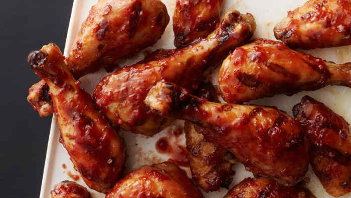 Grilled Chicken With Spicy Strawberry BBQ Sauce