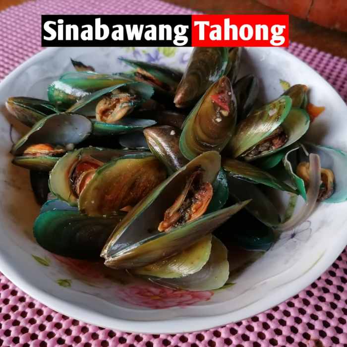 Sinabawang tahong (mussel soup)