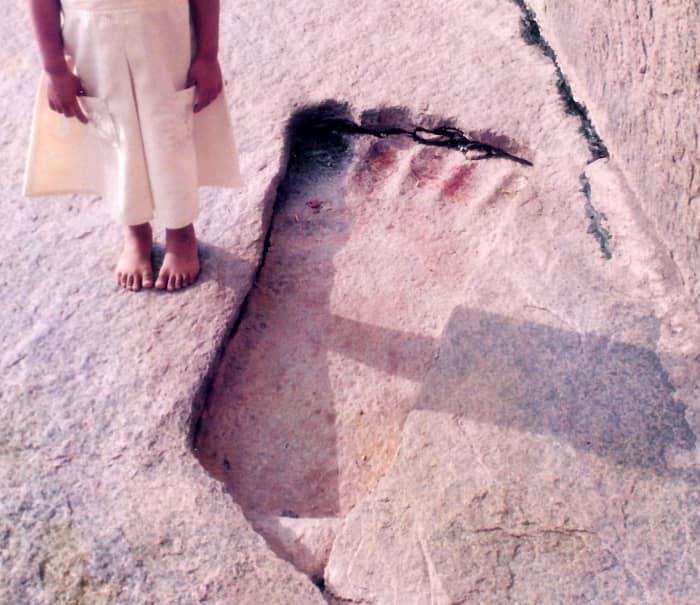 Who were these giants who were 20 to 25 feet tall? Did such giants actually exist? Nobody knows for certain.