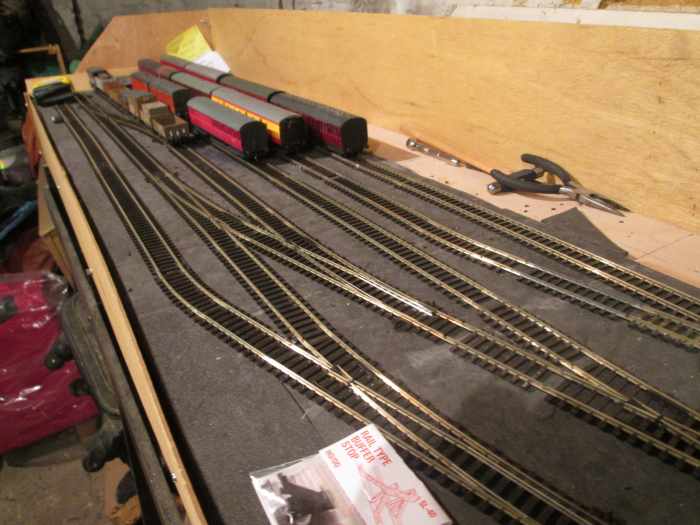 Additional carriage & van storage to be added on the right by means of a medium radius right-hand point