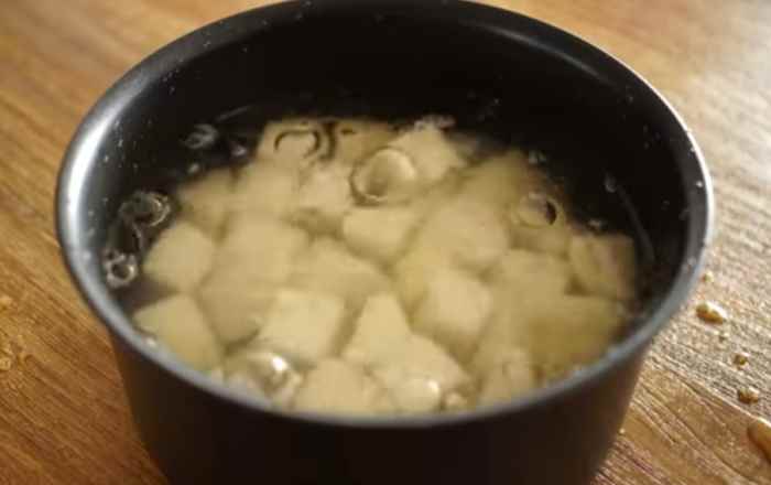 Step 2: Wash the potatoes to remove the starch.