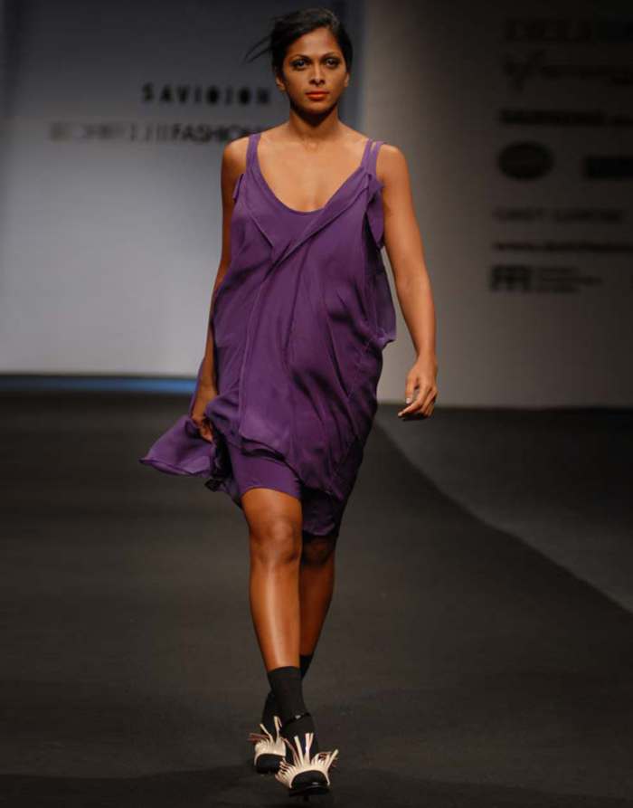 8-famous-female-models-of-india