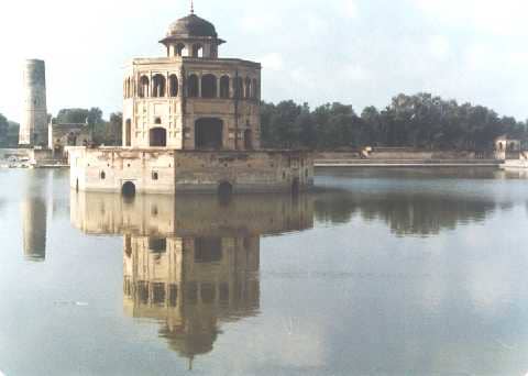 Hiran Minar near Lahore is a historic building built by Mughal Emperor Jahangir (1569 – 1627)