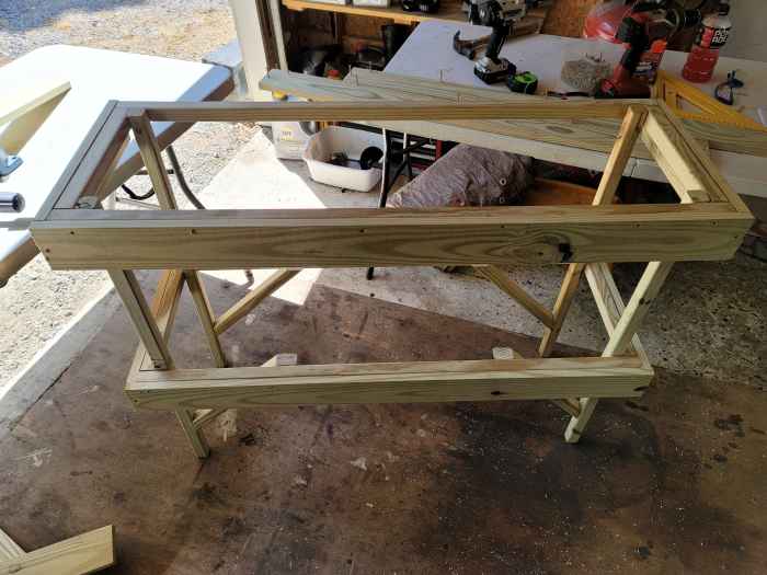 How to Build a Basic Outdoor Table With Two Tiers Dengarden